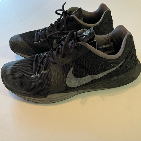 Nike Men’s Training Dual Fusion Black Sneakers 12 Black - Picture 2 of 9